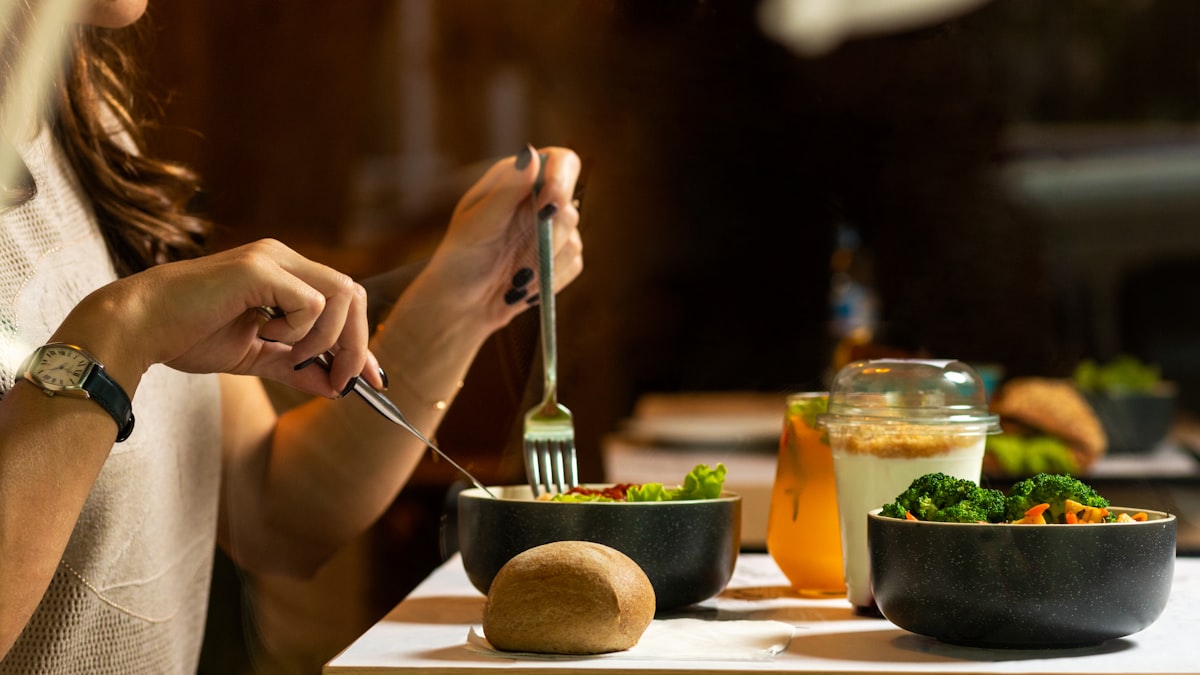 Hunger and fullness cues